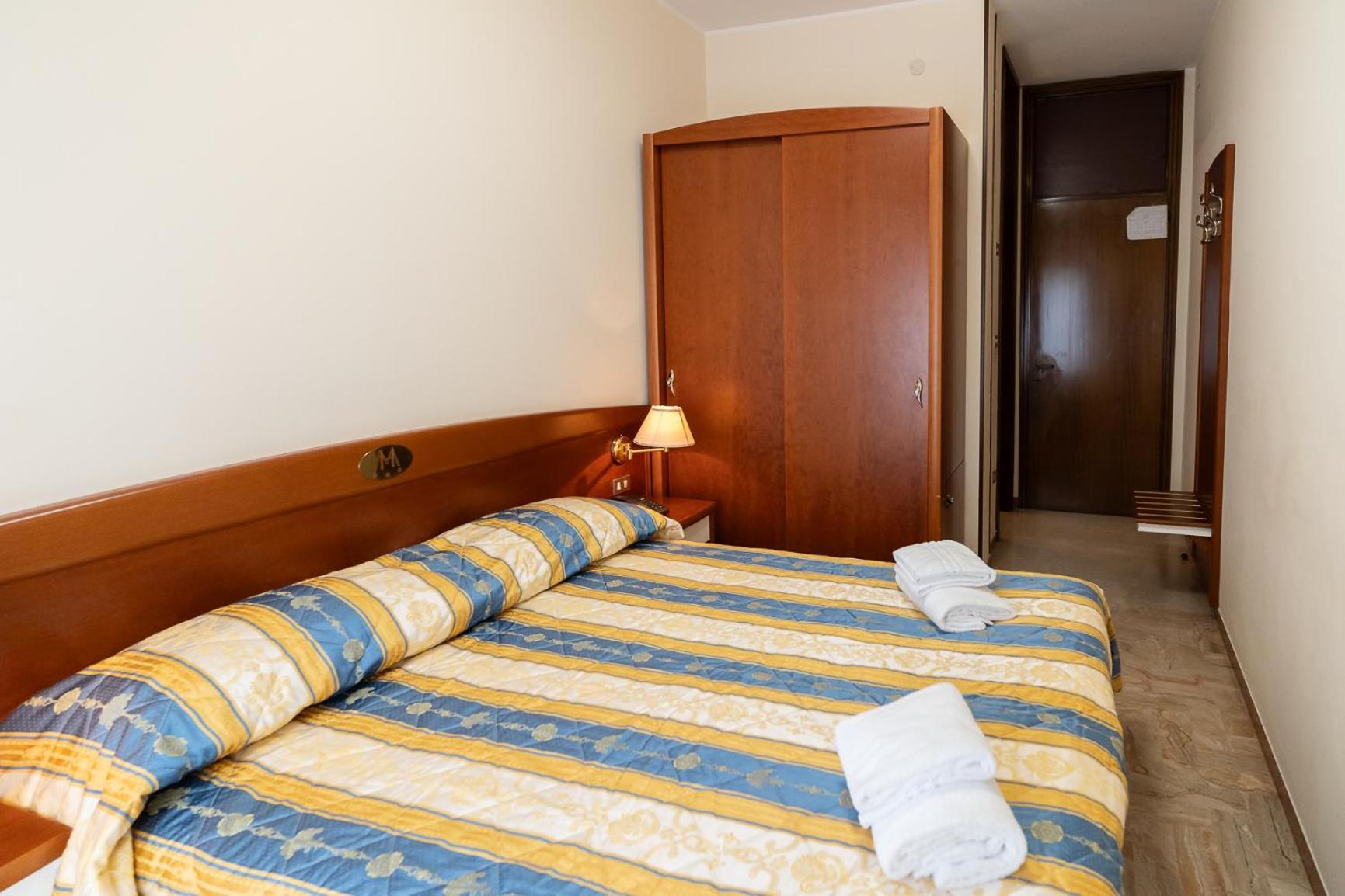 Easy Hotel Meryon Сотомарина Стая снимка